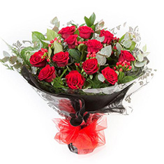 12 Kisses - Dozen Long Stemmed Red Roses